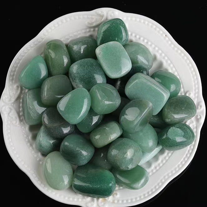 Natural crystal  polished rolling 2-3CM stone a variety of materials amethyst Green aventurine crystal original stone fragrance stone decoration