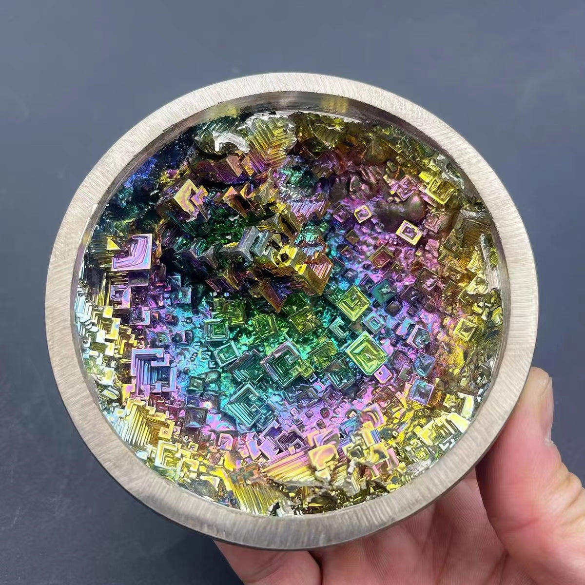 1 Pcs Bismuth crystal metal crystal ore primitive petrochemical elements Collection specimen mineral natural crystal home decoration