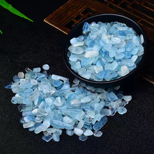 Natural aquamarine 5-7mm chips bonsai paving manicure raw stone diffuser small particle crystal